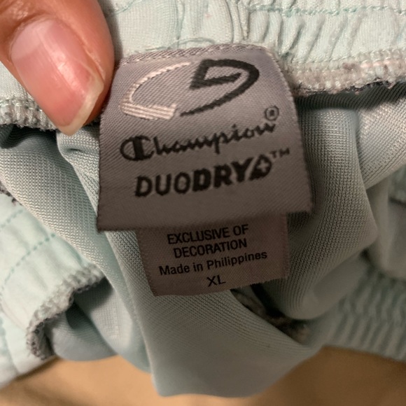 Champion Shorts - Picture 3 of 3